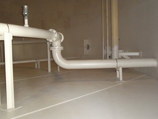 Hexane storage tank located in the Middle East, internally lined with SÄKAFLAKE 900 White 3K